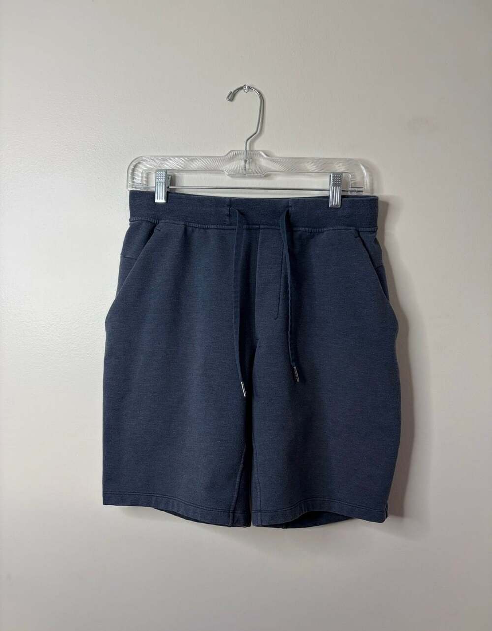 Lululemon Men's Navy Blue Drawstring Knit Athletic Shorts with Pockets